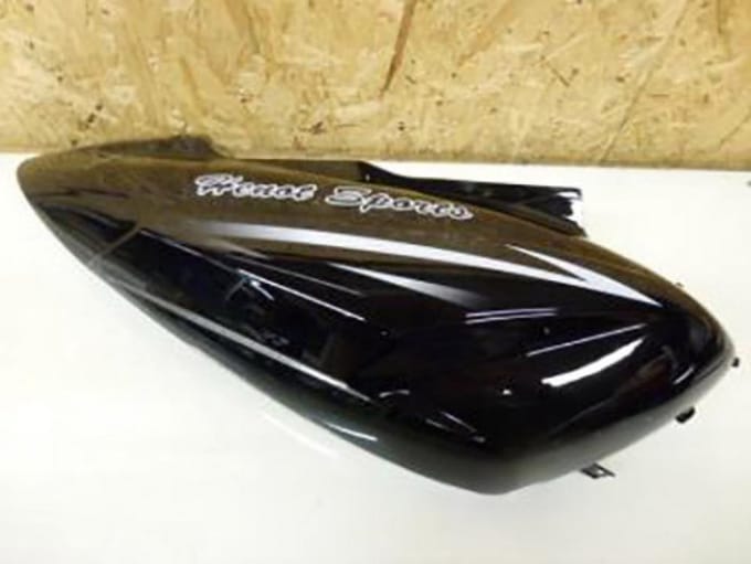 Coque arrière droite pour Scooter Henot sport 50 Neuf