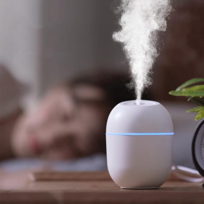 Ultrasone luchtbevochtiger Mini draagbare etherische olie aromatherapie diffuser voor thuiskantoor auto 220 ml wit