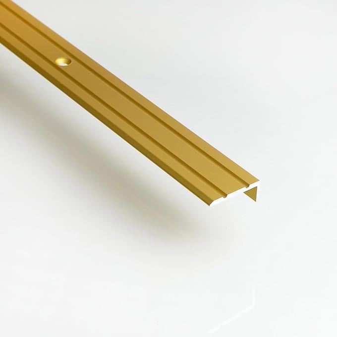 Aluminium Profiel - Hoekprofiel Plint - Afwerking Trap - Krasbestendig - 100 cm - Goud