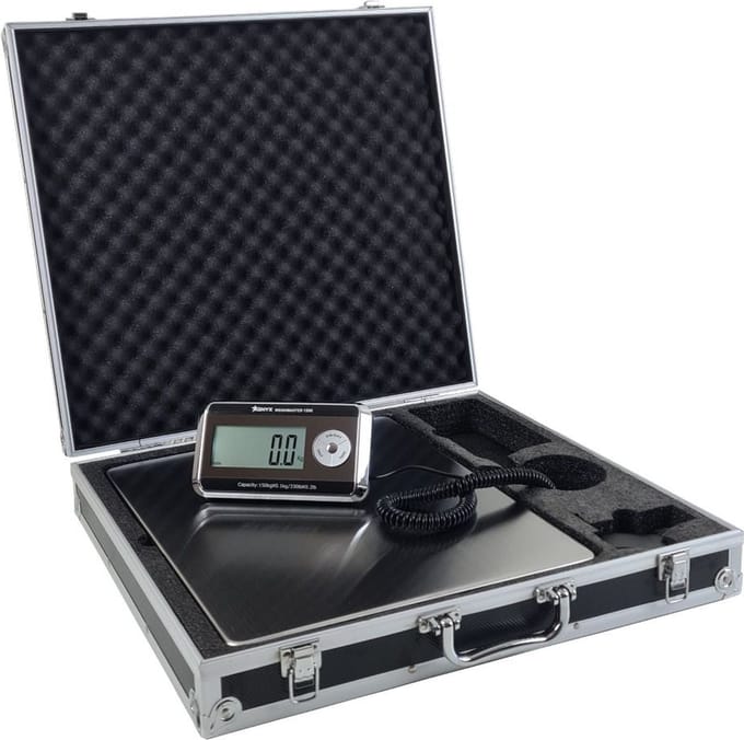 Stalen weegschaal in Koffer, Weegkoffer 100kg x 50g