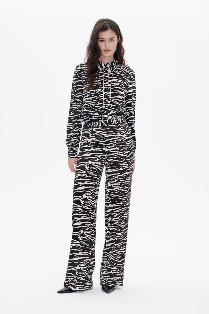 Baum und Pferdgarten Merci Shirt Black Whisper Zebra Größe: 40 | Longsleeves Outlet | Damen | Schwarz