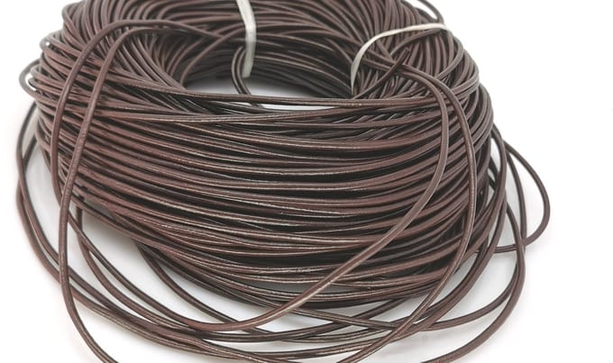 Leren Koord - bruin – D 3mm – L 10 meter - Echt Leer!! Stoer om sieraden te maken.