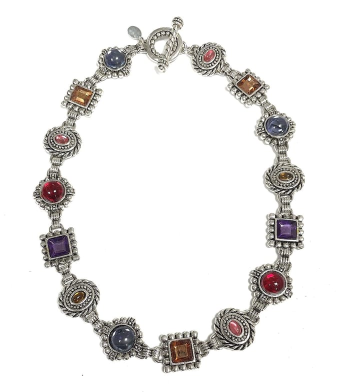 Ketting - Zilverkleurig met gekleurde steentjes - 42 Centimeter - 60 Gram