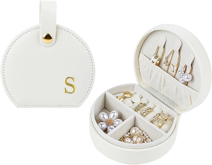 Elegante gepersonaliseerde juwelendoos met gouden initialen