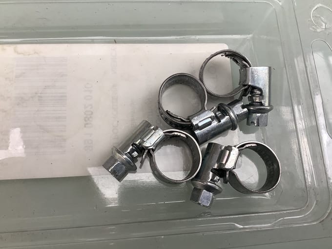 Slangklem 12mm. verzinkt. 4 stuks. wvsa.nl.