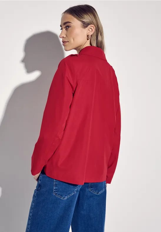 Trenchcoat met twee rijen knopen