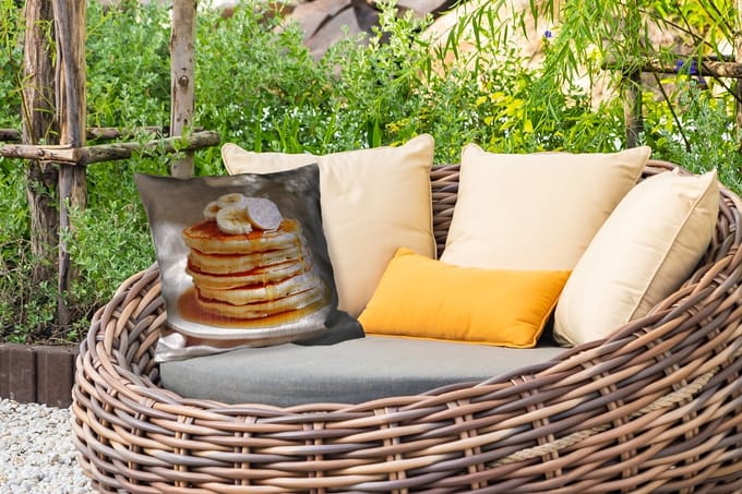 Tuinkussen - Pannenkoeken - Banaan - Siroop - Wit - Beige - 40x40 cm - Weerbestendig