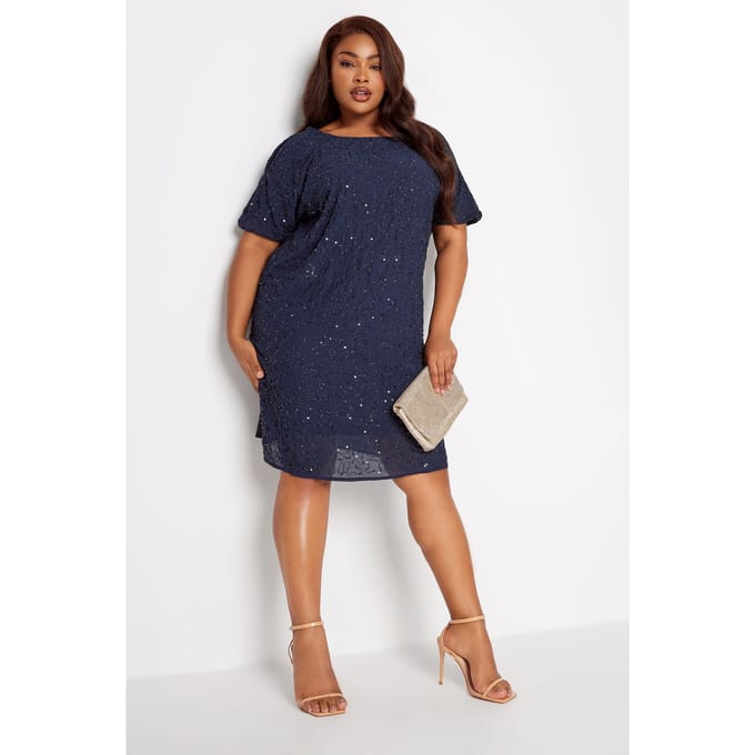 Luxe: Ultimate Embellishment Luxe Shiftjurk Met Versiering & Capemouwen In Donkerblauwsize 48