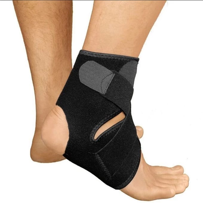 Chibaa - Set van 2 - Neopreen Enkelband - Enkelbraces - Ondersteuning - Sport - Blessures en herstel - Verstelbaar - One Size