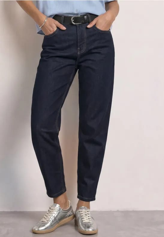 High Waist Barrel Leg jeans in Loose Fit