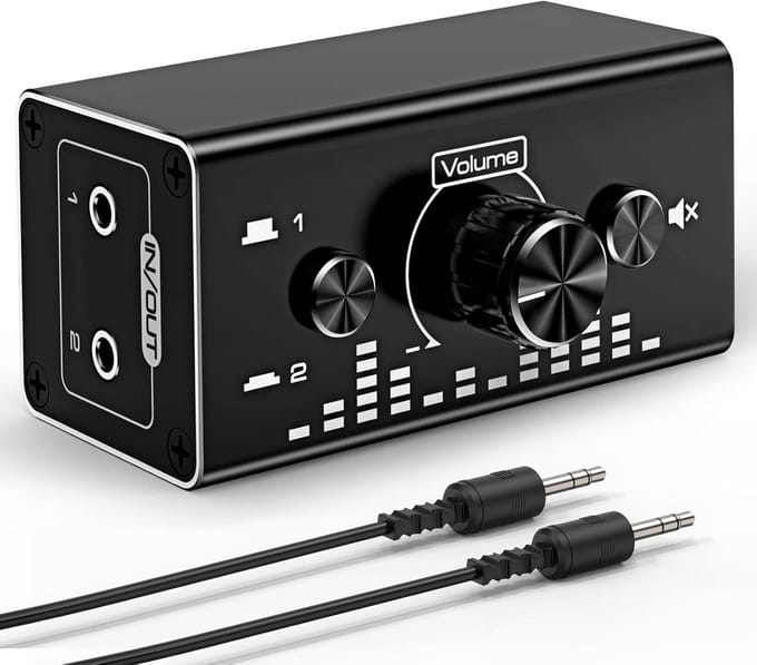Audio Schakelaar - Stereo Splitter - Geluid Verdelen - Bidirectioneel Volume Regelbaar - Compact Formaat - Zwart