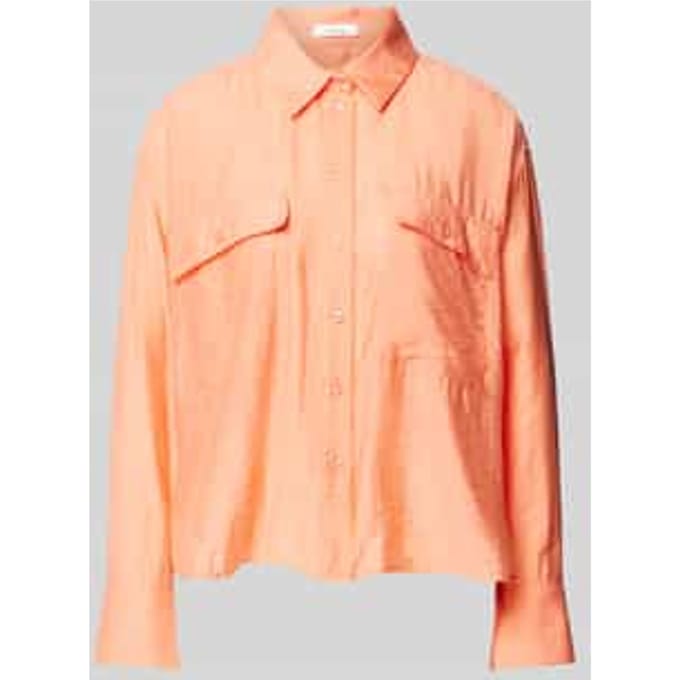 Blouse met paspelzakken op de borst, model 'Fastelle'