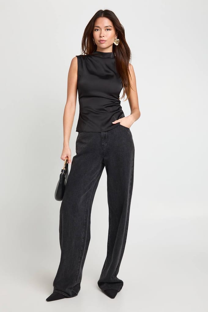 boohoo Dames Satijn top met hoge hals en geplooide stof | Black | Maat: 8