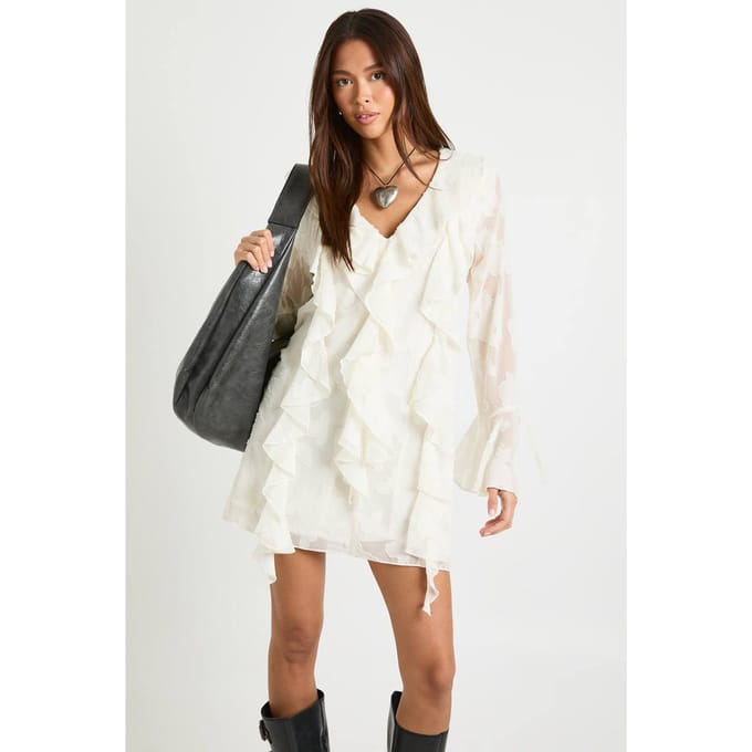 boohoo Dames Burnout Bloemige Ruche Shiftjurk | Cream | Maat: 8