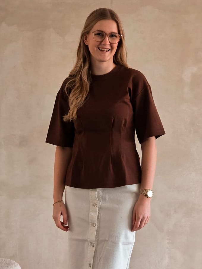 Vero Moda dames - Tanya bruine top - Tijdloze essential - Elegant silhouet