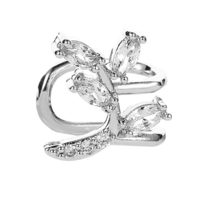 Blaadjes ear cuff | zilver gekleurd