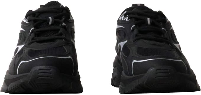 Sneakers met veters