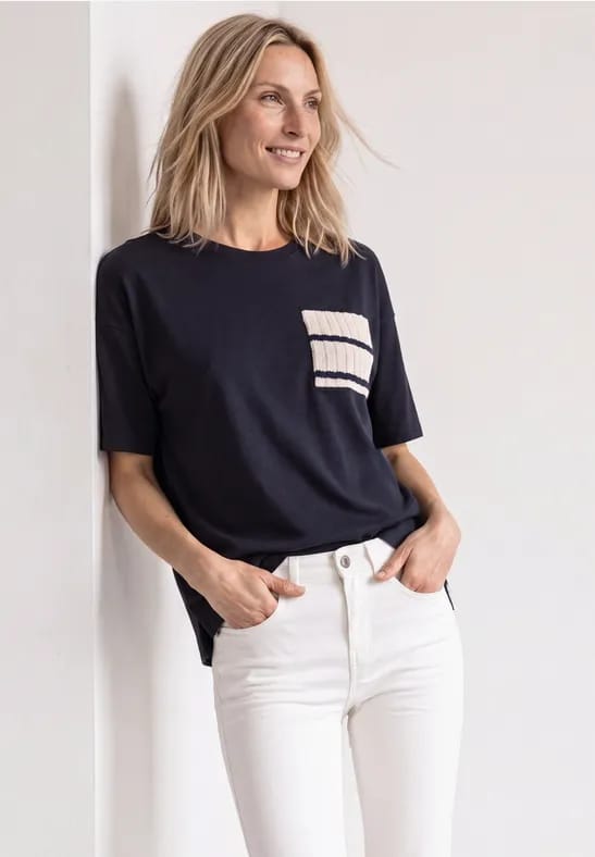 Shirt met ronde hals en borstzak