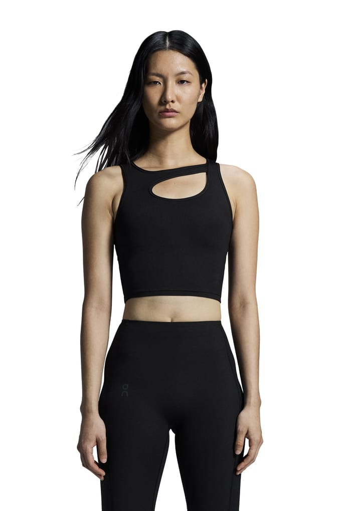On Studio Cut-out Crop 1 Black Maat: M | Sport BH's Outlet | Dames | Zwart