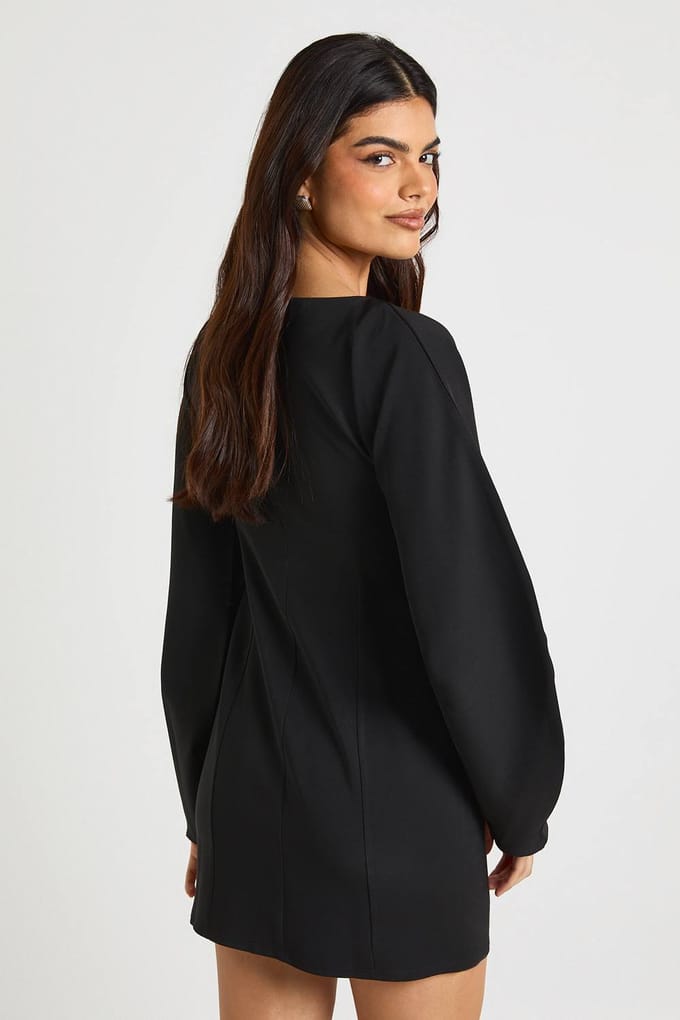 boohoo Dames Gestructureerde Mini Shift Jurk met Uitlopende Mouwen | Black | Maat: 14