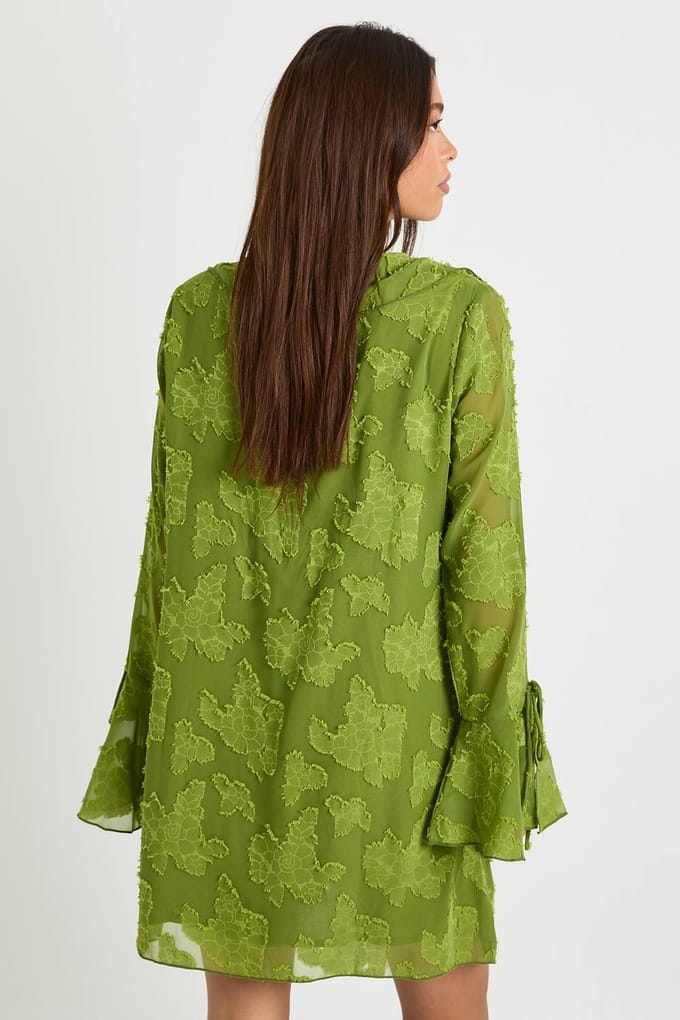 boohoo Dames Burnout bloemenjurk in shiftstijl met ruches | Olijf | Maat: 38
