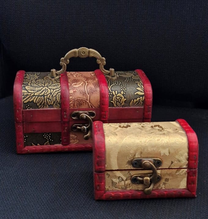 Boutique Trukado - Houten Koloniale Kistjes Antiek reliëf set van 2