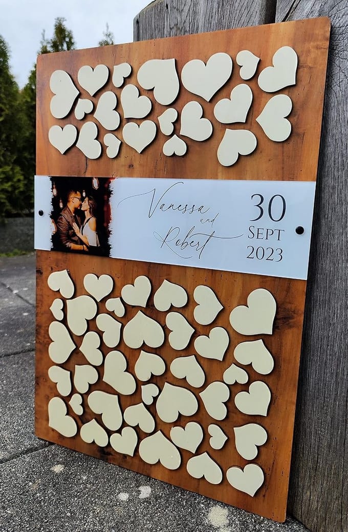 Gastenboek Houten Hart - Herinneringen Box - Bruiloft Viering - Uniek Ontwerp - 61x42 cm - Natuurlijk Hout