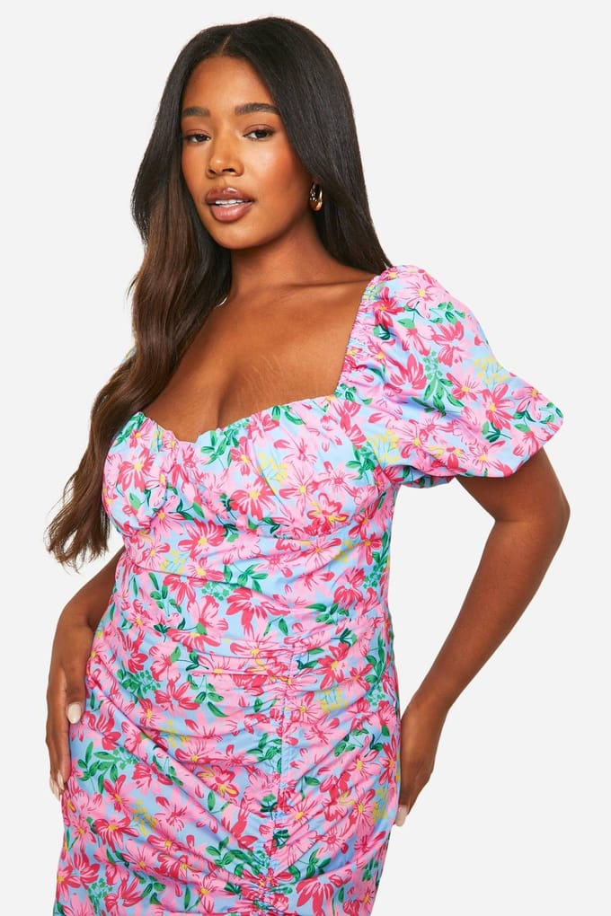 boohoo Dames Plus Geweven Ditsy Bloemen Geraffelde Midaxi-Jurk | Pink | Maat: 26
