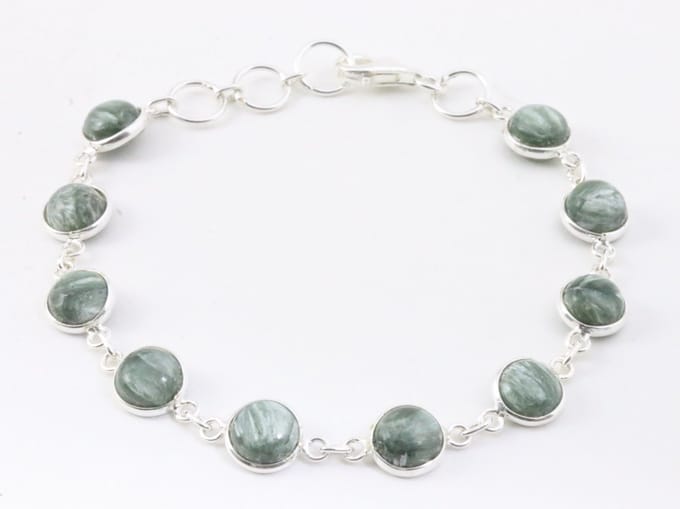 Fijne zilveren armband met groene serafiniet