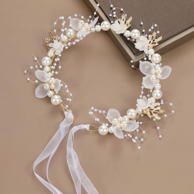 1 st Nep Parel & Bloemen Decor Elegante Bruids Haarband Tiara one-size wit