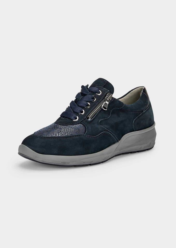 Sneaker met dempende loopzool - marine - Gr. 40 van Goldner Fashion