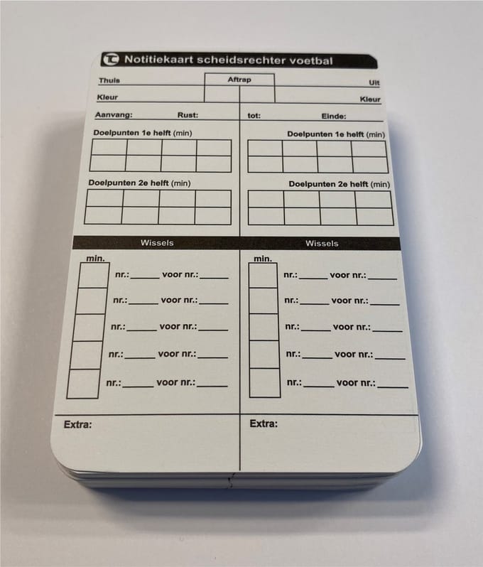 Notitiekaarten voetbal scheidsrechter (50 stuks)