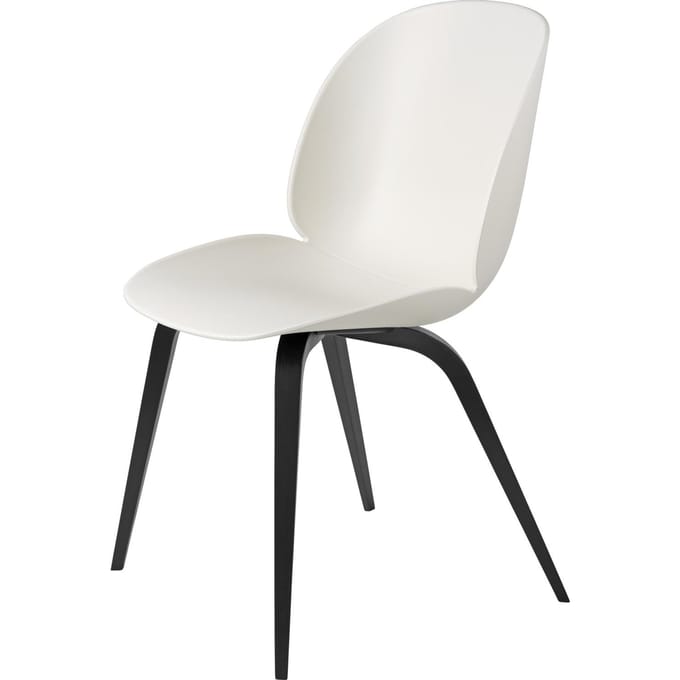 Gubi Beetle Dining stoel - alabasten wit - Beuken zwart