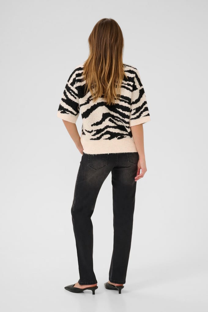Pullover KAsandra Baggy fit black offwhite
