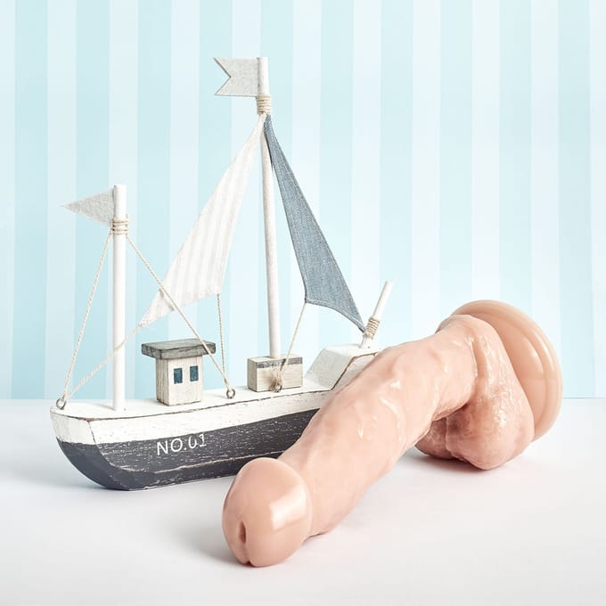 Eis Natuurlijke dildo met zuignap, 29 cm