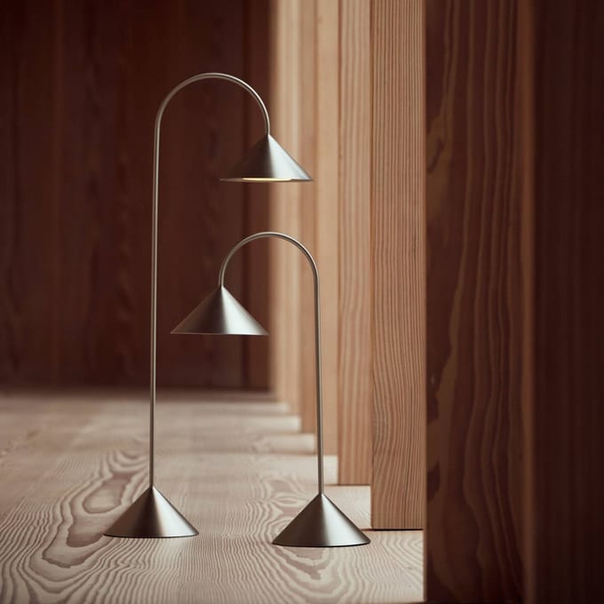 FRANDSEN LED vloerlamp op accu Grasp, roestvrij staal, hoogte 72 cm