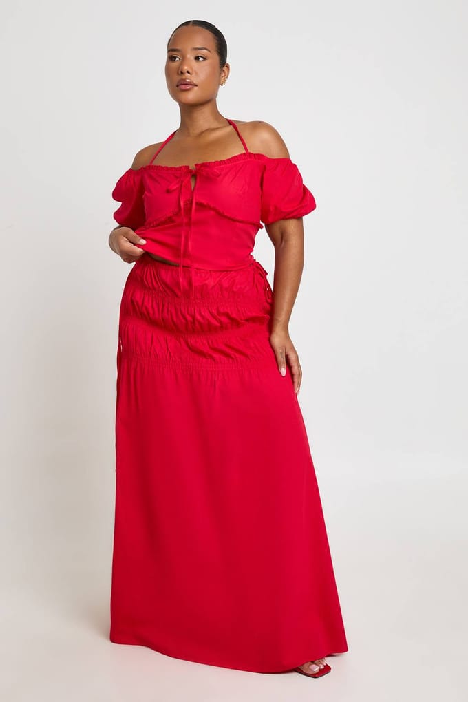 boohoo Dames Plus Poplin Geplooide Maxi Rok | Red | Maat: 26