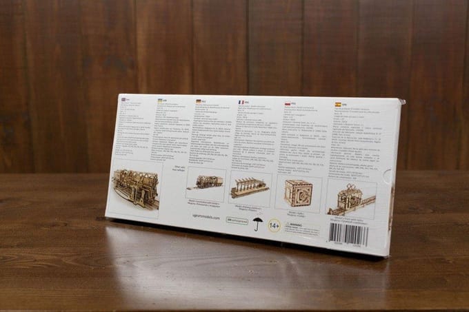 Ugears Houten Modelbouw - Spoorwegovergang