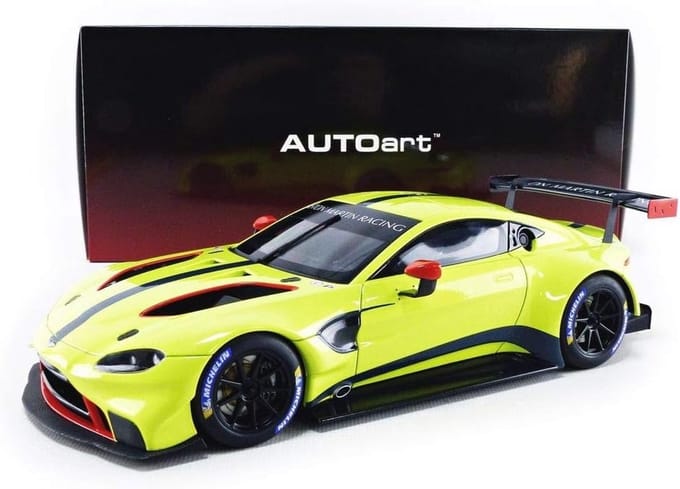 Aston Martin Vantage GTE Le Mans Pro Presentation Car 2018 - 1:18 - AUTOart