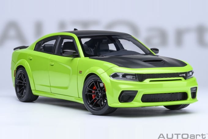 AUTOart 1/18 Dodge Charger Scat Pack Widebody, Sublime