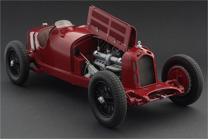 Italeri Modelbouwpakket Militaire voertuigen - 4706 Alfa Romeo 8C 2300 Monza Plastic - 1:12 - Modelbouw