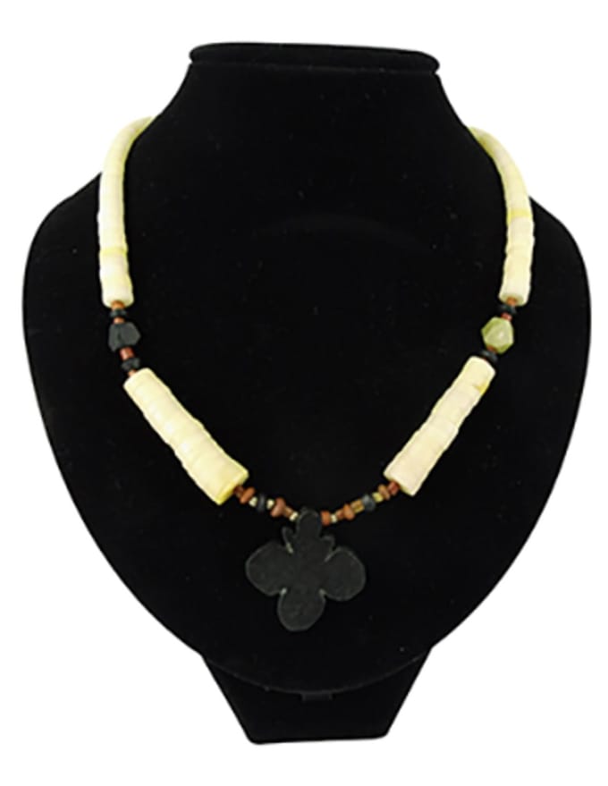 Bohemian ketting Jade met zwarte bloemhanger