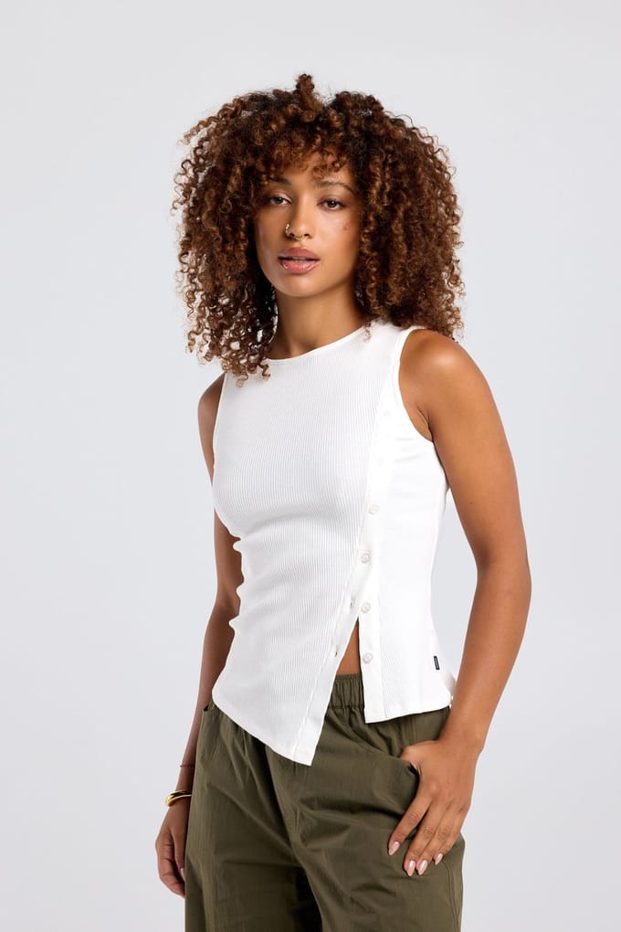 America Today Gabria Off White Maat: XL | Mouwloze Tops Outlet | Dames | Wit