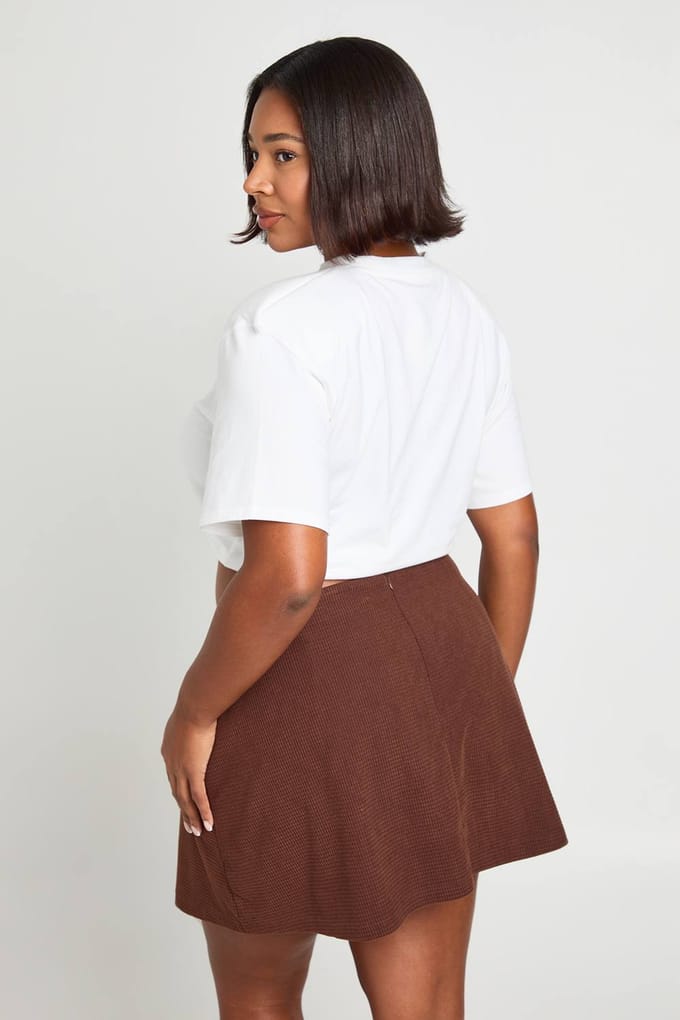 boohoo Dames Plus Geborsteld Visgraat Geruite Skort | Brown | Maat: 28