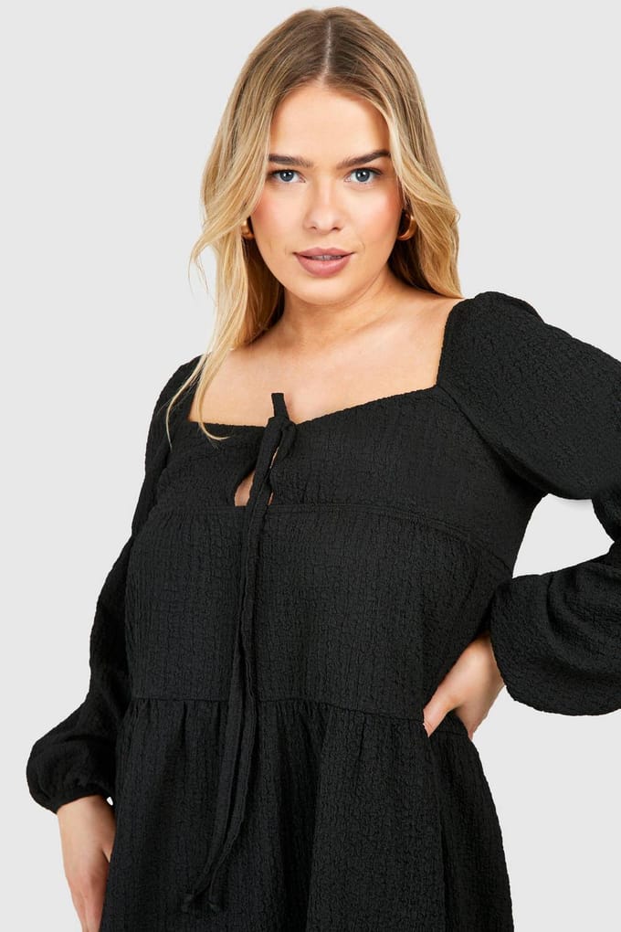 boohoo Dames Plus Gestructureerde Gelaagde Smock Jurk | Zwart | Maat: 44