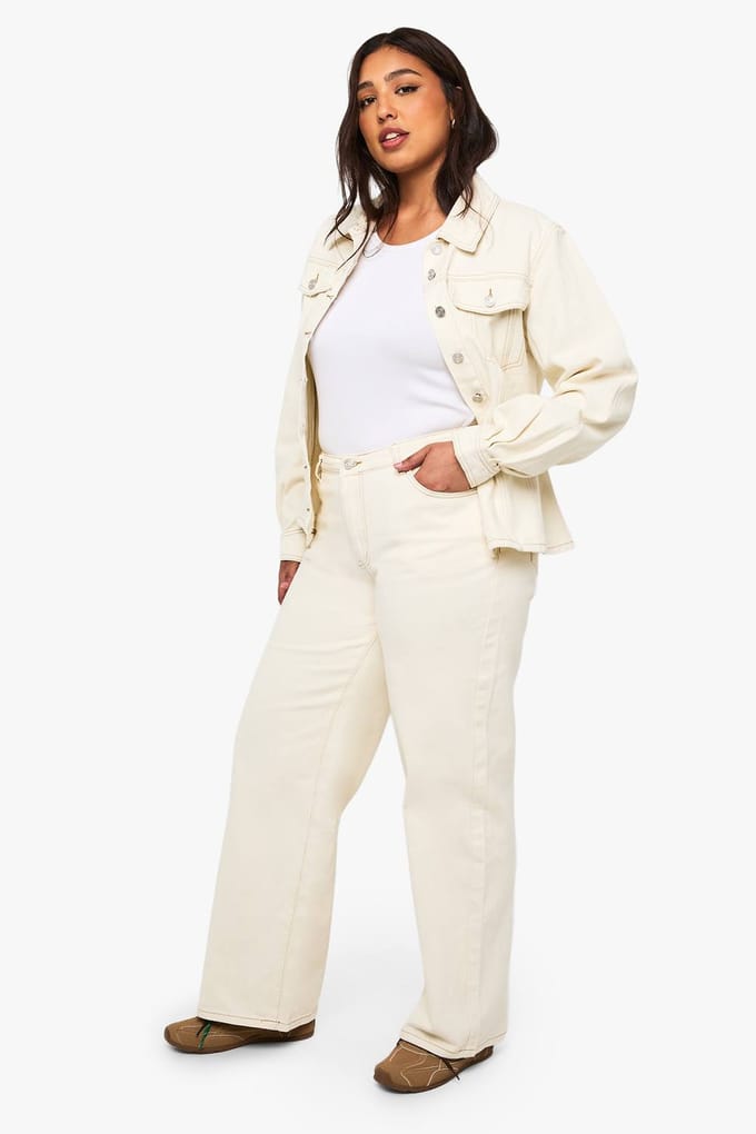 boohoo Dames Plus Ecru rechte pijp jeans | Maat: 28