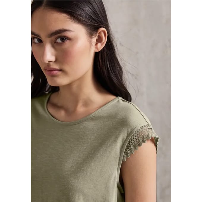 Shirt met gehaakte details