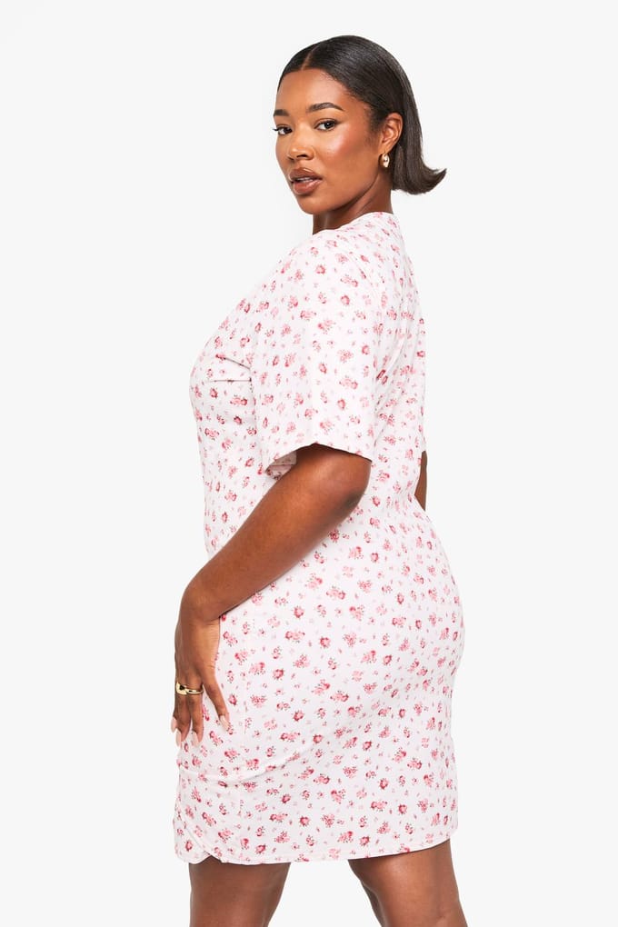 boohoo Dames plus ditsy drop waist wrap jurk | Pink | Maat: 20
