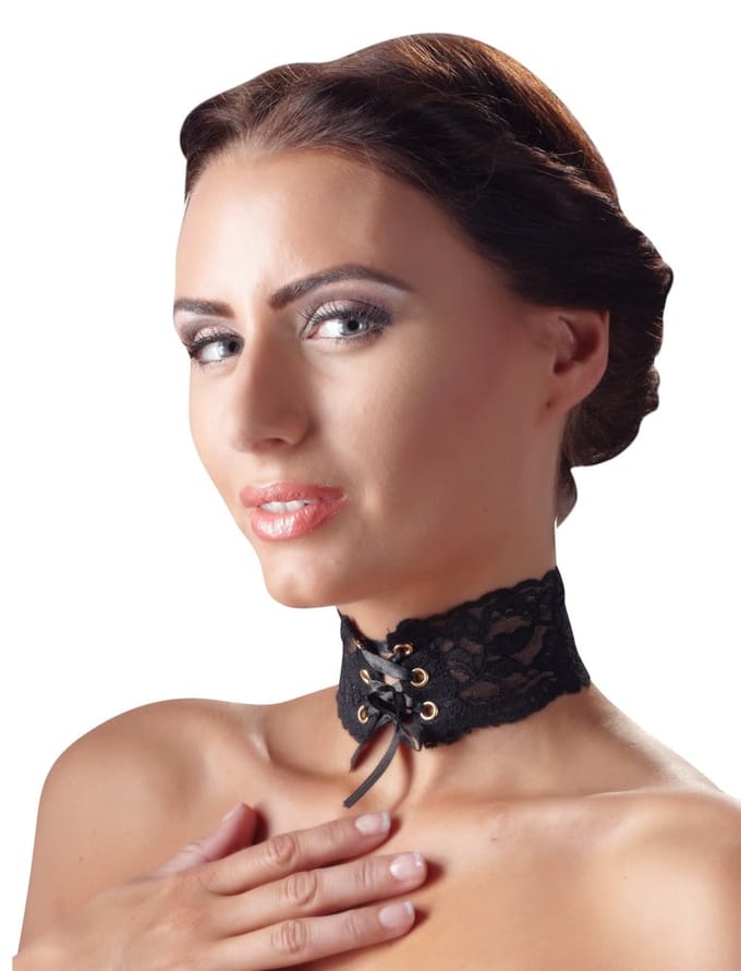 Zwarte choker van kant