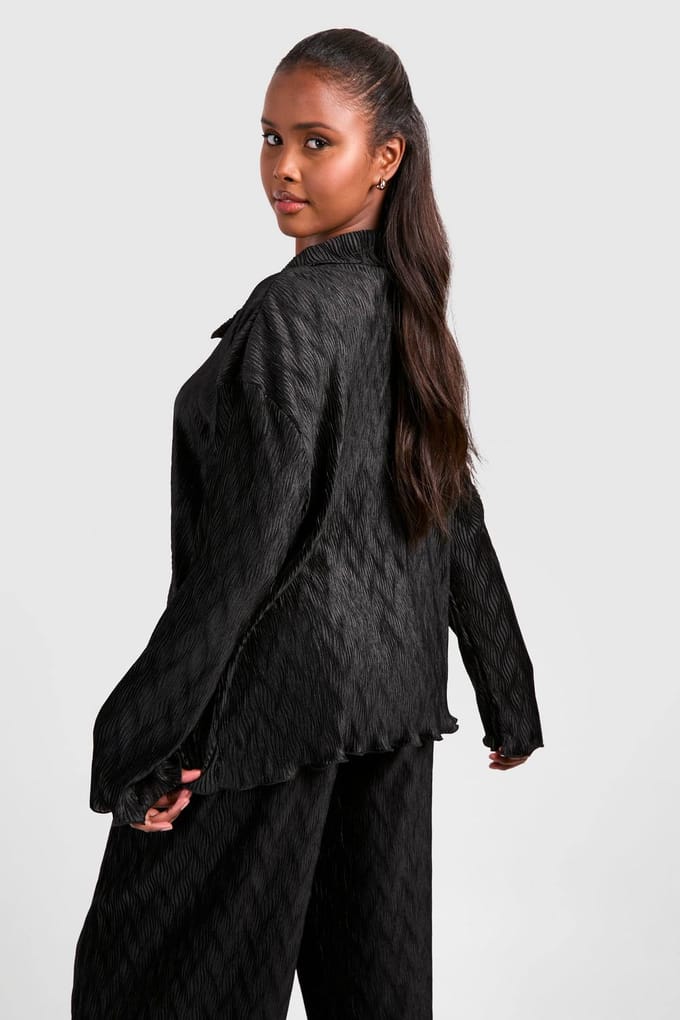 boohoo Dames Wave Plisse Relaxed Fit Shirt | Zwart | Maat: 34